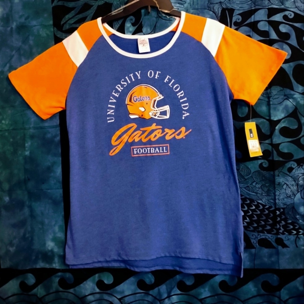 UNIVERSITY IF FLORIDA GATORS FOOTBALL TOP WOMEN'S SIZE XL